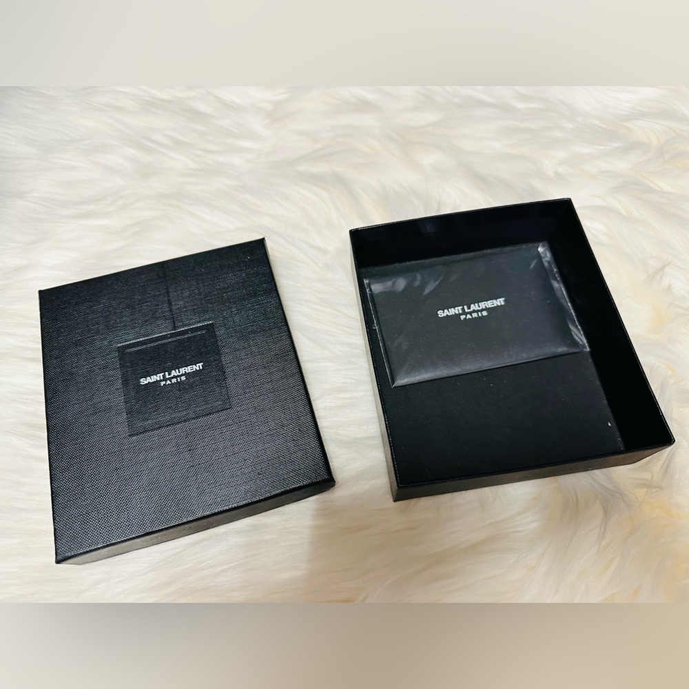 ✨❤️YSL Black box
